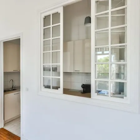 Superb 2 Bedroom Flat With Balcony Near La Croisette 아파트